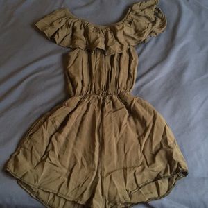 DONATED! 🌸 Dark Green Romper